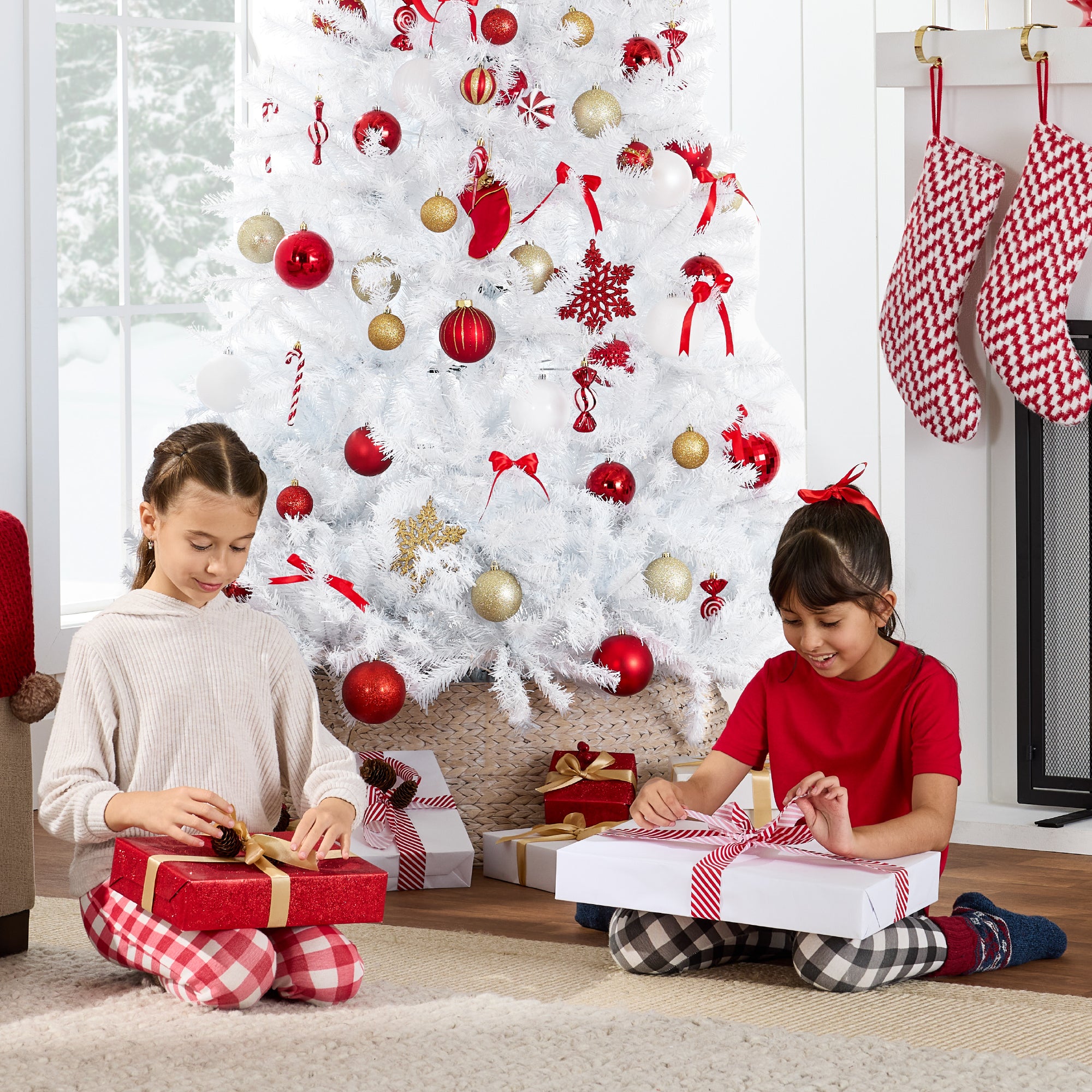 Artificial White Christmas Tree, Unlit Pine Design w/Easy Assembly