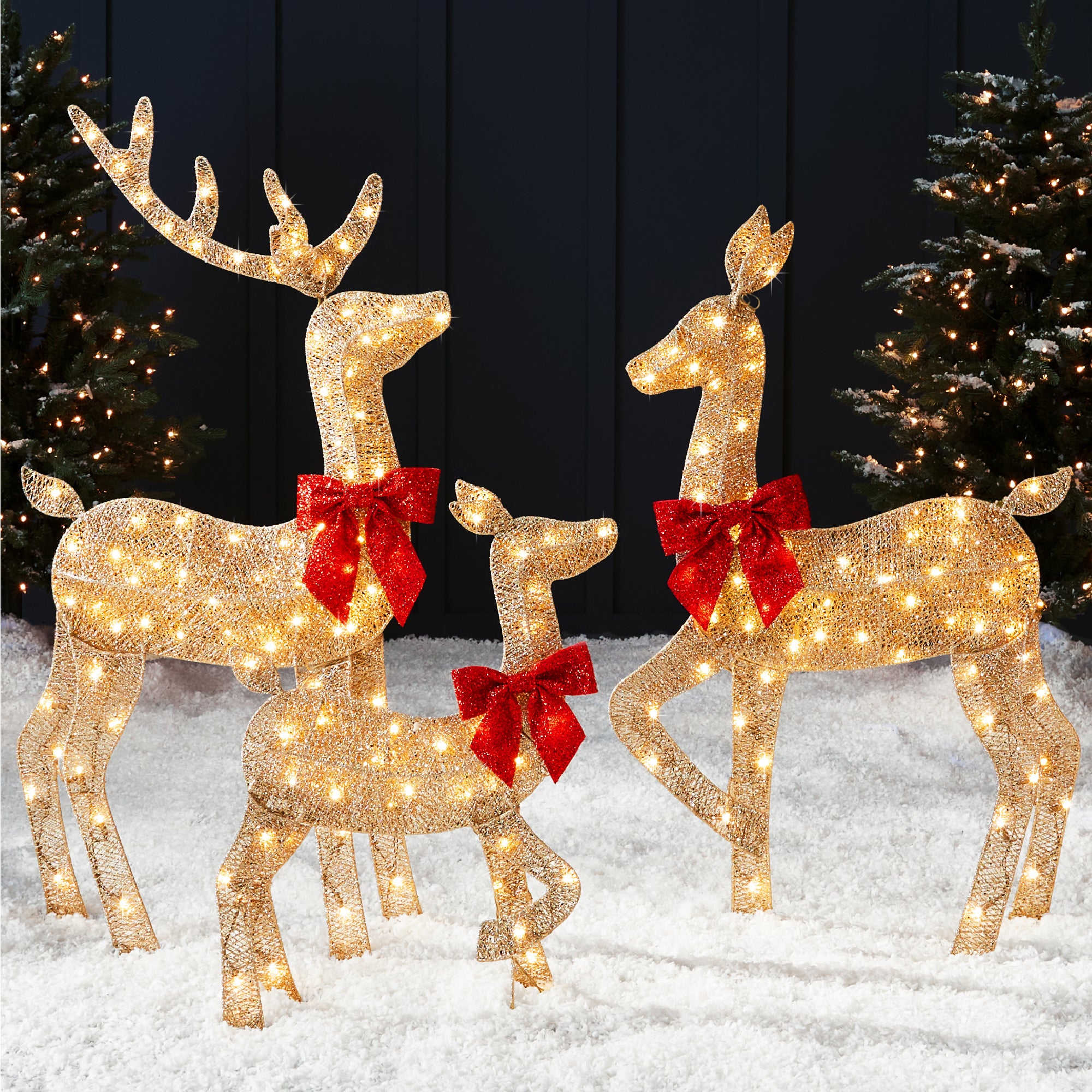 3-Piece Lighted Rattan Deer Family Outdoor Decor Set - Thumbnail 2