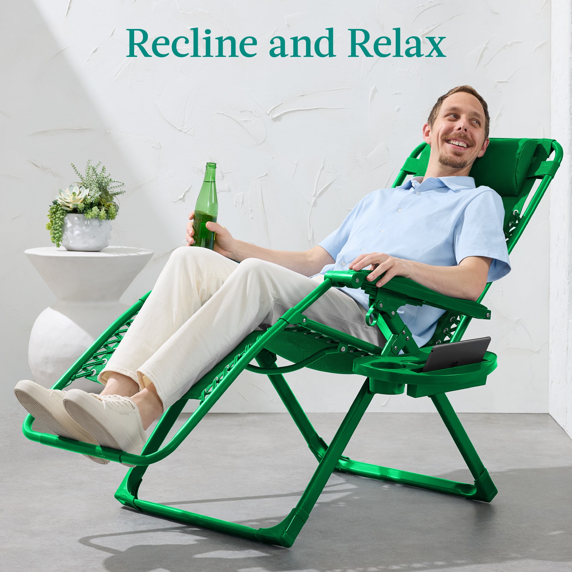 Monochromatic Zero Gravity Patio Chair Recliner w/ Side Tray